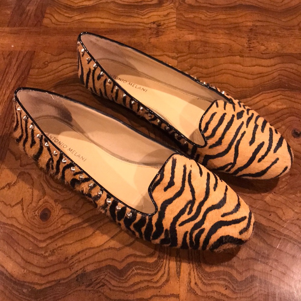 Antonio Melani size 10 tiger loafers